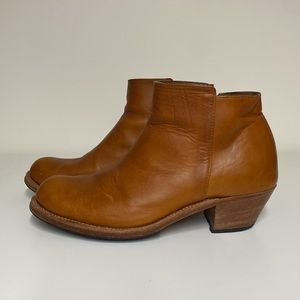 Adelante Granada Leather Ankle Boot